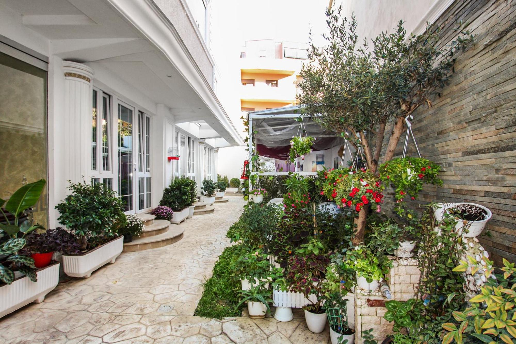 Rezidence Tredi City Center Tirana Exteriör bild